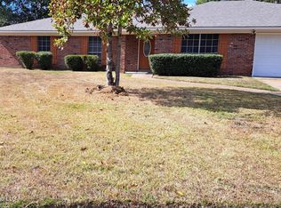 475 Fairfield Dr, Jackson, MS 39206