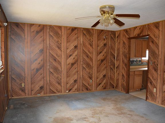 23rd image of 801 Harmony Rd