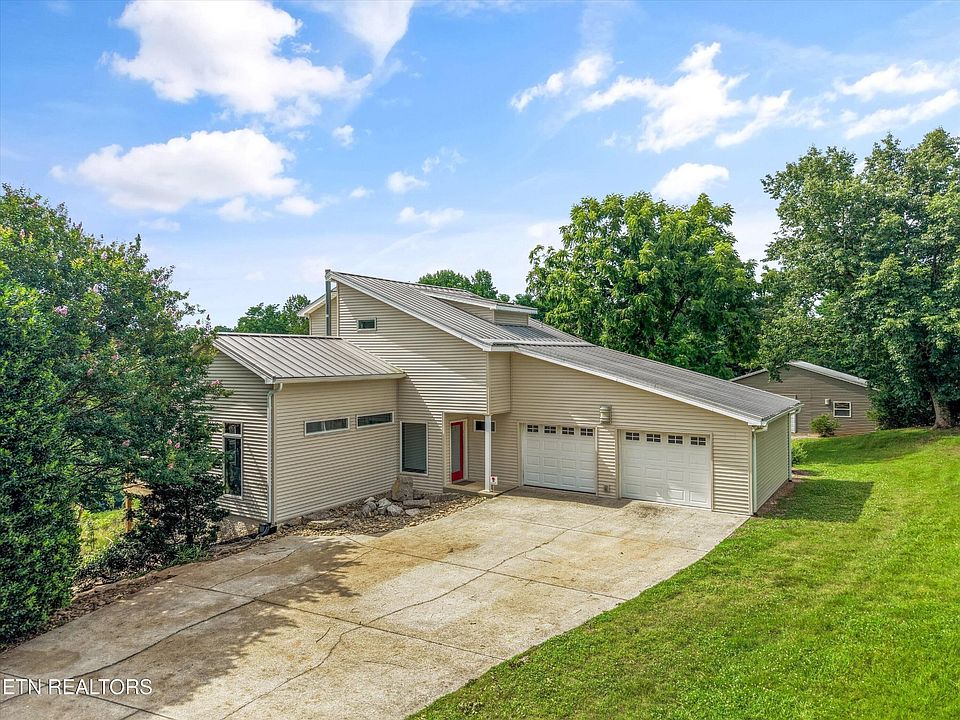 1st image of 3133 High View Dr