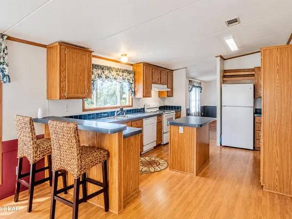 3772 Atlantis Dr, Southport, FL 32409