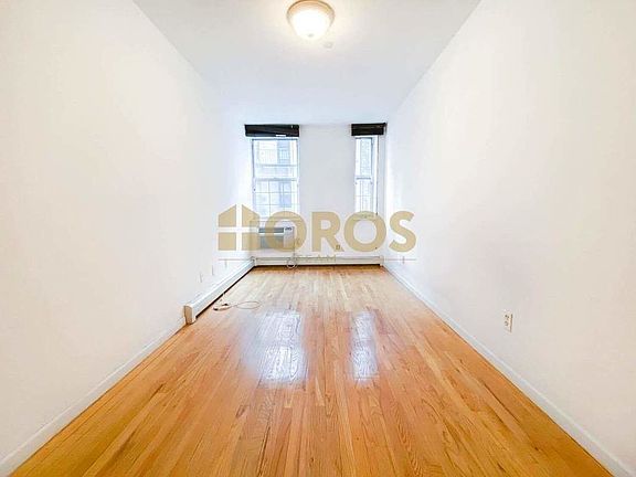 3rd image of 539 E 6th St APT 3A