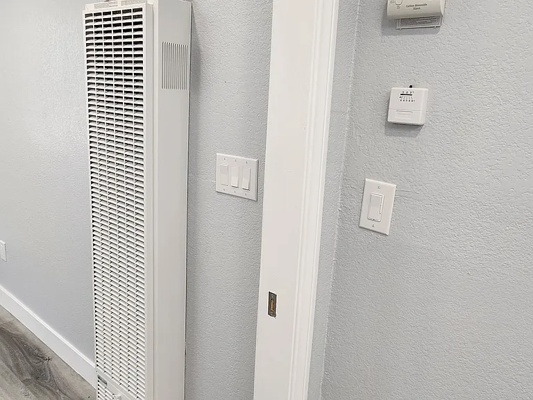 148 E Tamarack Ave #13 — Photo 16