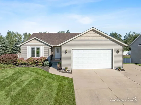 6474 Bradenwood Dr, Hudsonville, MI 49426