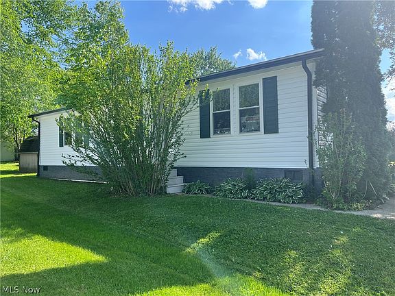 2nd image of 66 Tracy Ln
