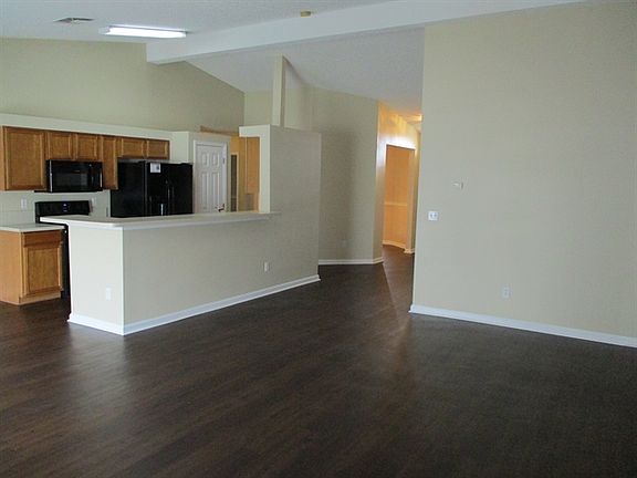 5th image of 1365 Grey Feather Ln