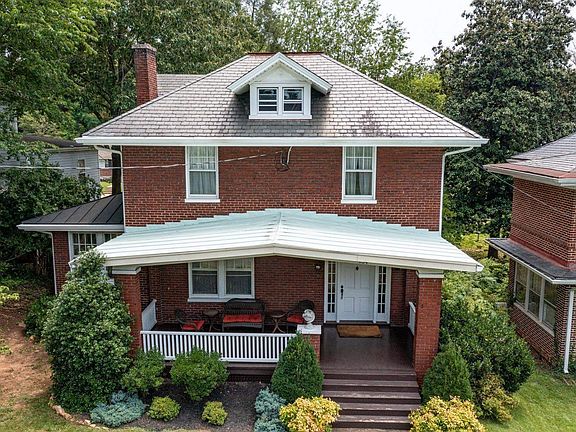3rd image of 234 Warwick Ln #3-4