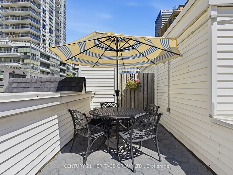 87 Lillian St #8 — Photo 28