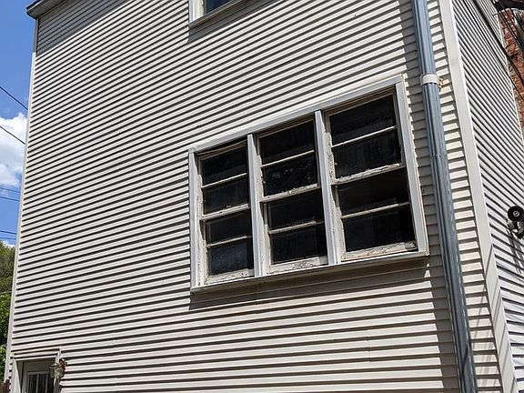 2nd image of 1333 N Campbell Ave #Ch2