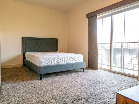 4th image of 5461 Luge Ln