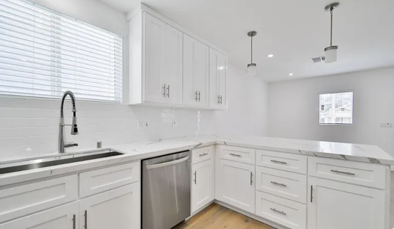 5462 Carlin St — Photo 9