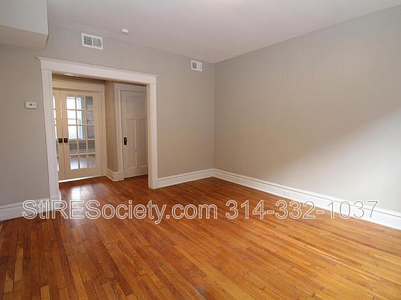 2nd image of 2606 Louisiana Ave APT 1N