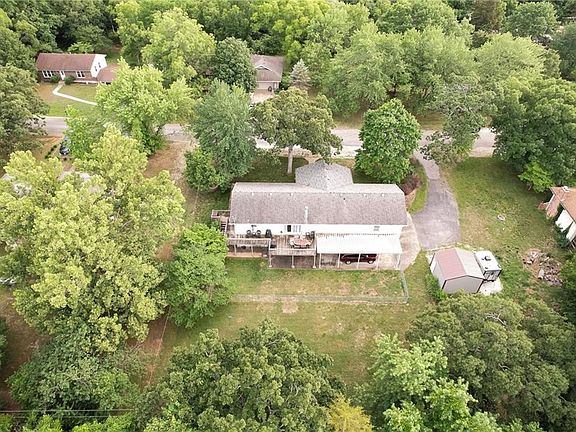5th image of 170 Durnell St