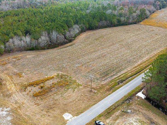 3rd image of 9060 Black Creek Rd.