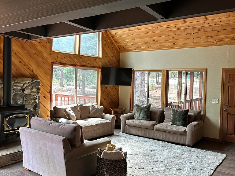11000 Pine Nut Dr — Photo 3