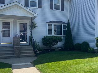 1 Magnum Ct APT 5, Smithfield, RI 02917