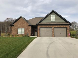 5304 Hester Ct, Piney Flats, TN 37686