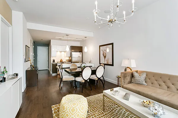Sold by Modern Spaces | media 3