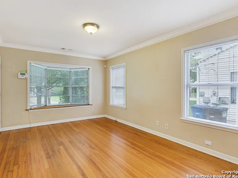 415 N Meadowlane Dr — Photo 14