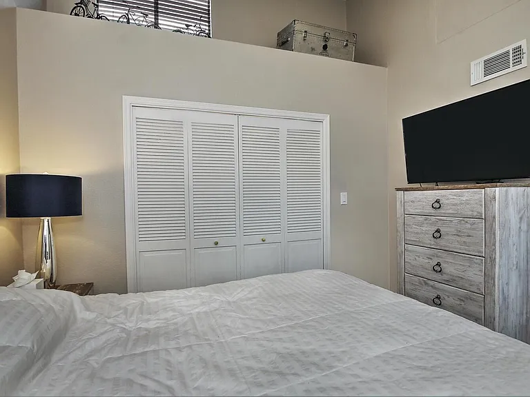 11878 N Saguaro Blvd — Photo 2