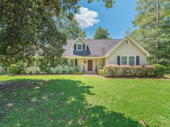 120 Nightingale St, Barnwell, SC 29812