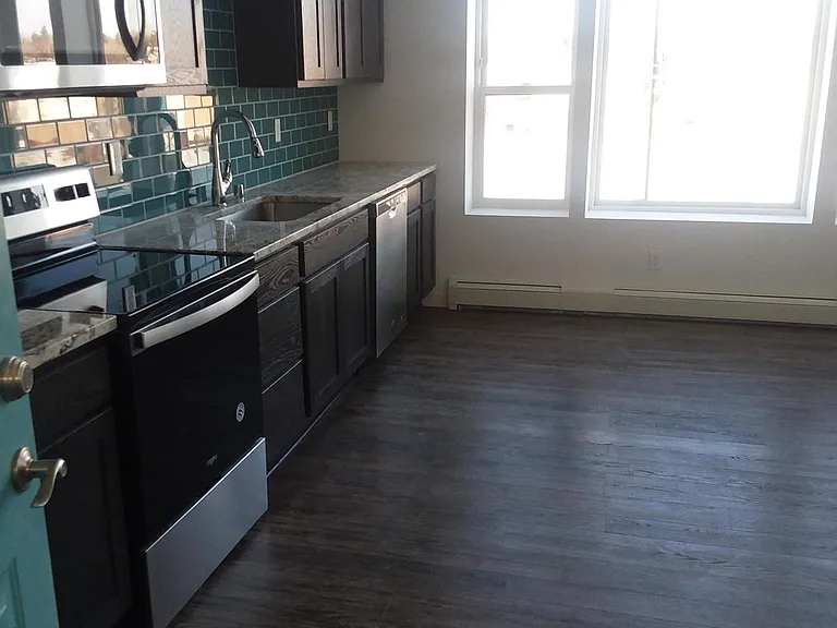 976 Bush Ave #102 — Photo 4