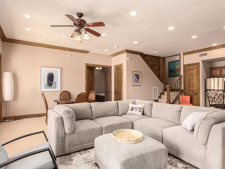 6770 E Skyline Dr — Photo 12