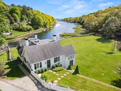 4 Lane Rd, Gloucester, MA, 01930