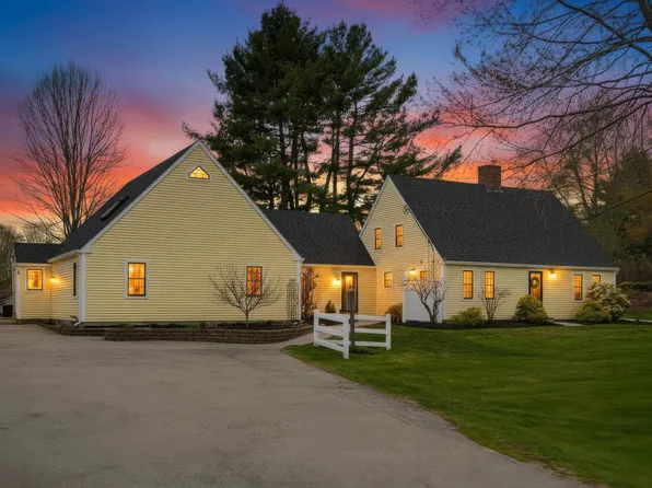 6 Fifield Lane #B, Stratham, NH 03885