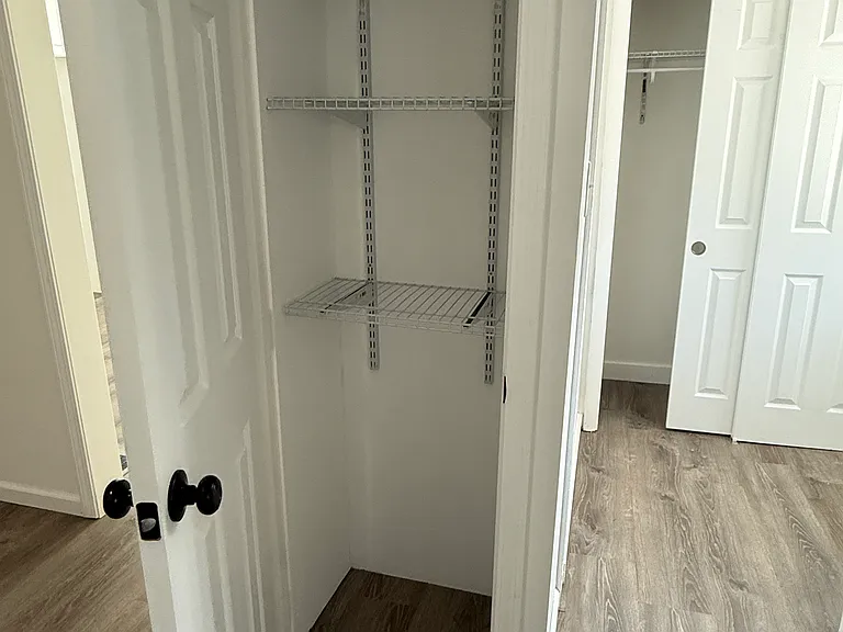 52 Walnut St — Photo 5
