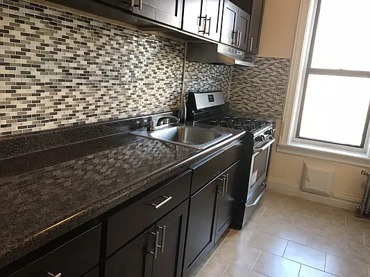 Rented by Edward Gugenheim, LREB | media 14