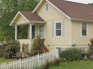 692 Rodeo Ave, Rodeo, CA 94572