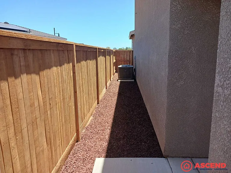 9734 Cotton Creek Dr — Photo 20
