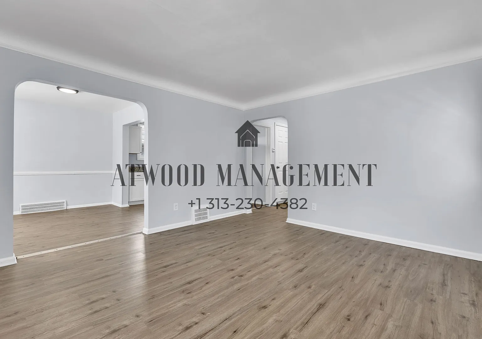 This beautifully updated 3-bedroom, 2-bath single-family home is ready for move-in! — Photo 3
