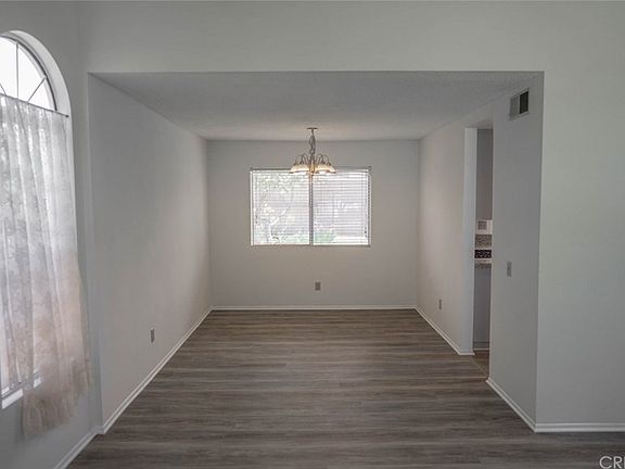 3rd image of 1358 Marion Ave