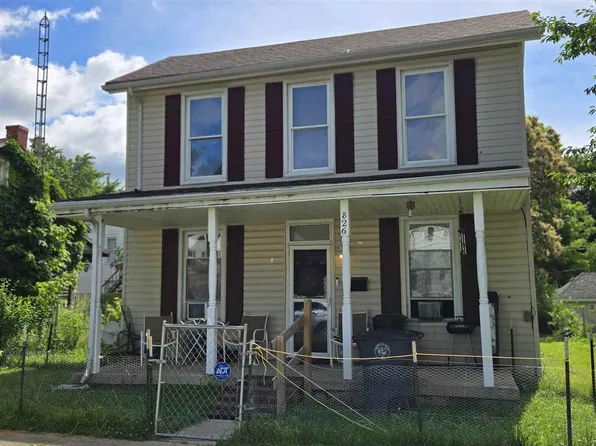 826 Mulberry St, Connersville, IN 47331