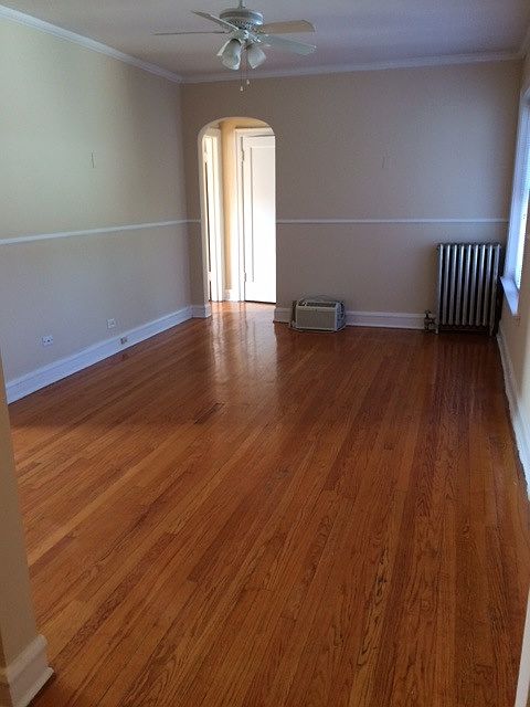 1st image of 1301 W Argyle St APT 302