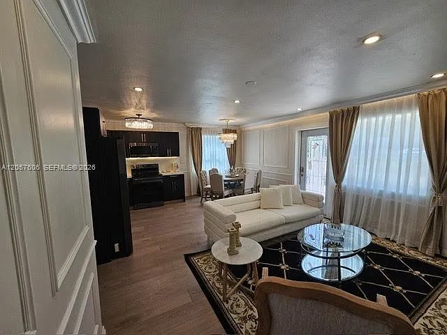 611 NE 14th Ct #611 — Photo 5