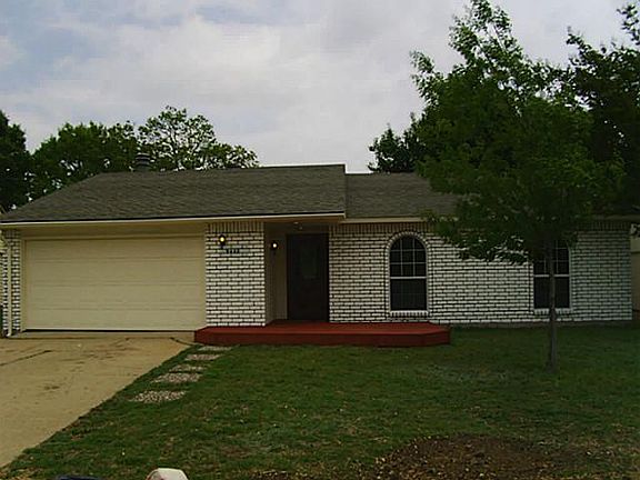 2nd image of 3932 Corkwood Dr