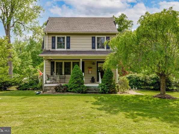 1684 Chestnut Ridge Rd, Upper Black Eddy, PA 18972