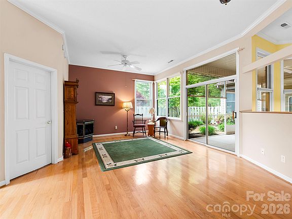 5th image of 29 Tisha Ln