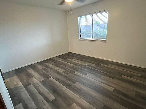 5th image of 6311 N Barcelona Ct Unit 1019