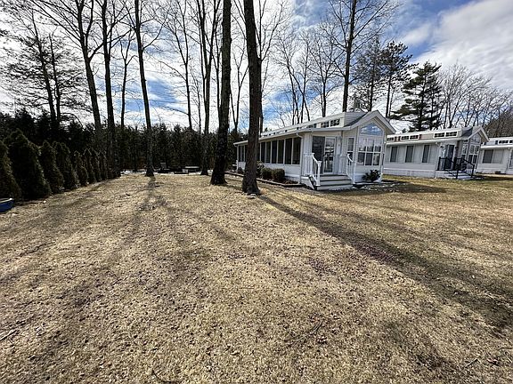 3rd image of 23 College Drive #8