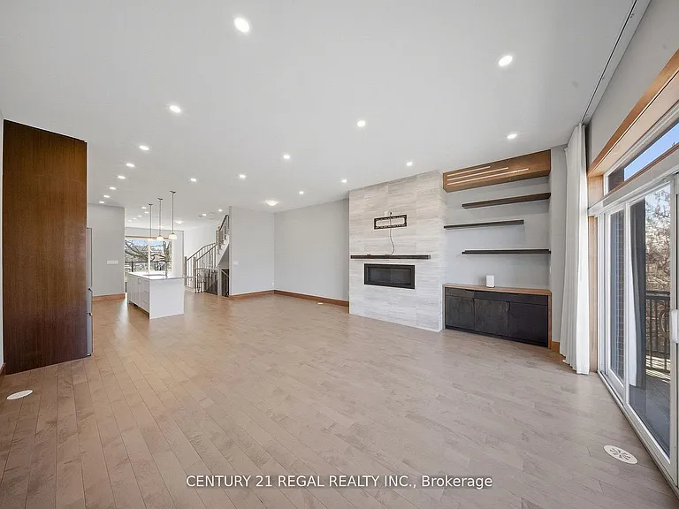 28A 21st St — Photo 14