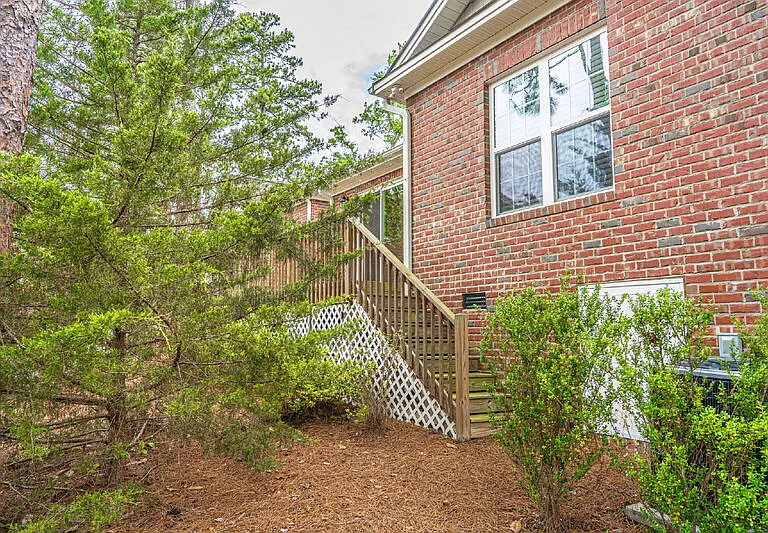 535 Lighthorse Cir — Photo 28