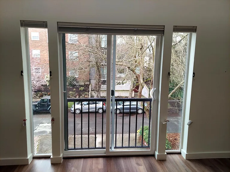 102 18th Ave E #A — Photo 7