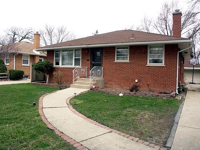 1st image of 621 McLean Ave