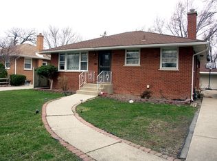 621 McLean Ave, Bensenville, IL 60106