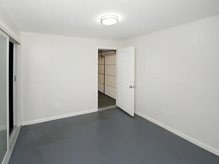 43 Union St #20 — Photo 24