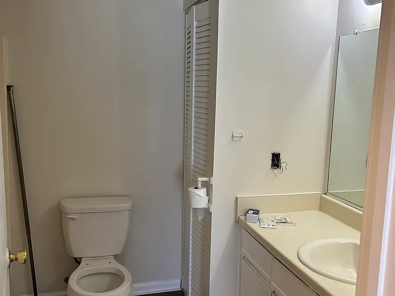 120 Wells Ct — Photo 8