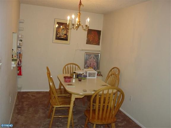 4th image of 36 Joyner Ct